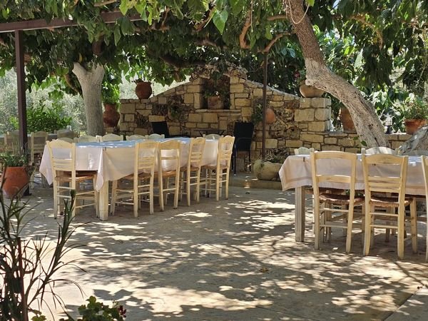 Georgia's Traditional Taverna